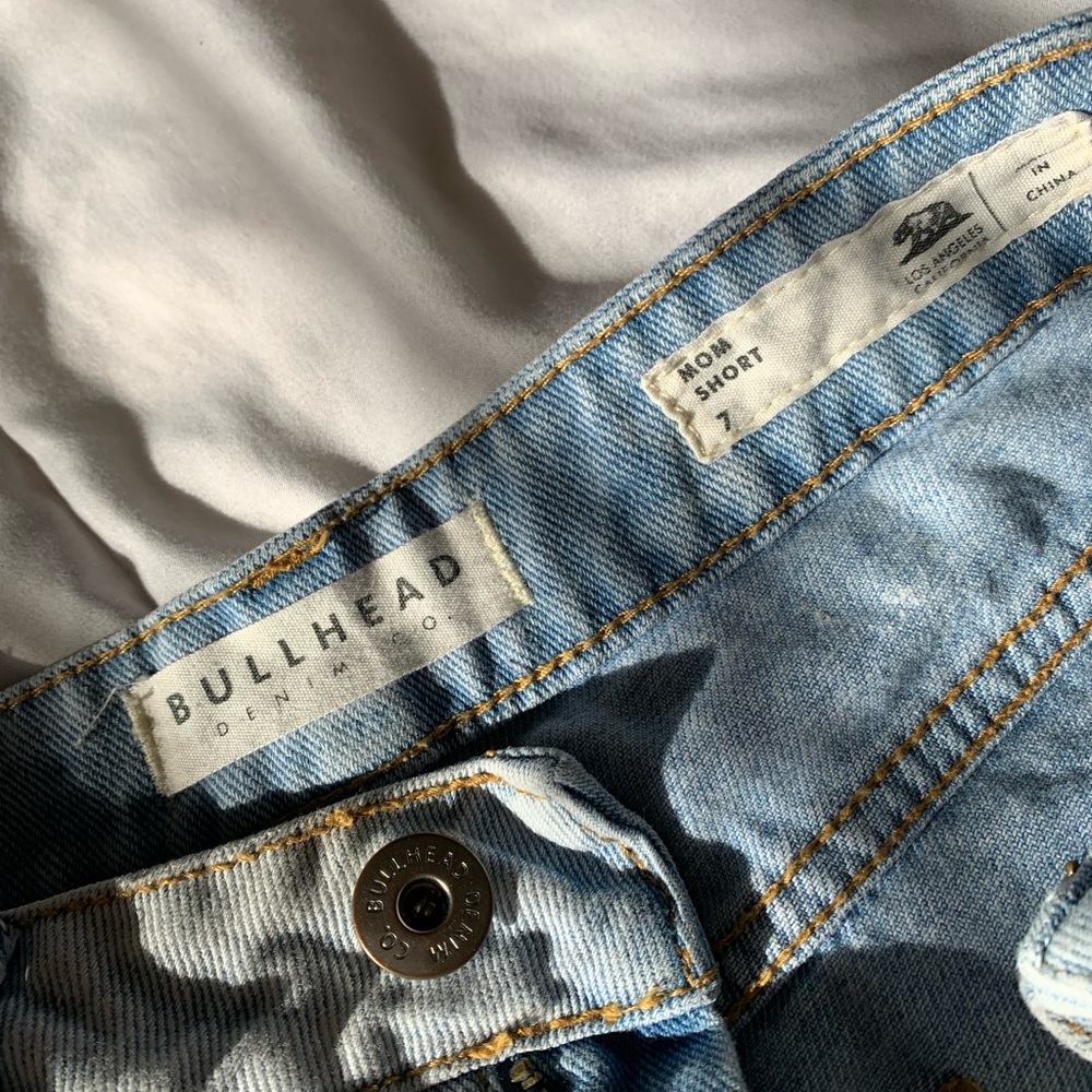 Pacsun( Bullhead) mom short size 7